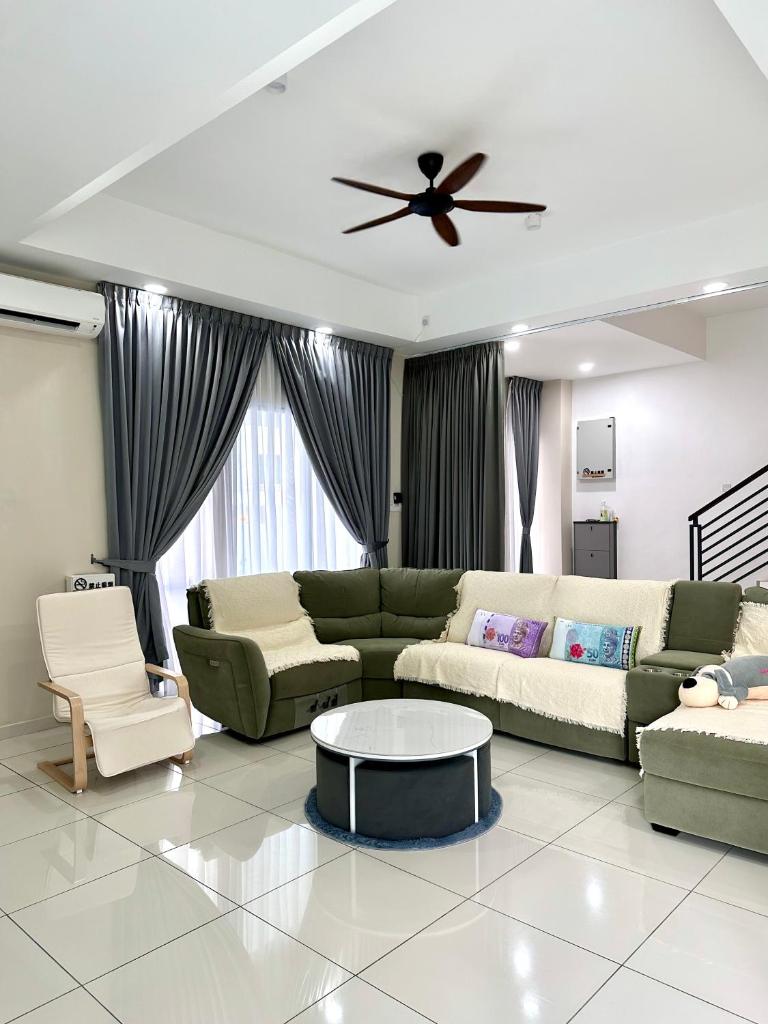 Peak Homestay@Ipoh Perak Malaysia 10-14Pax 5R/6B photo 1