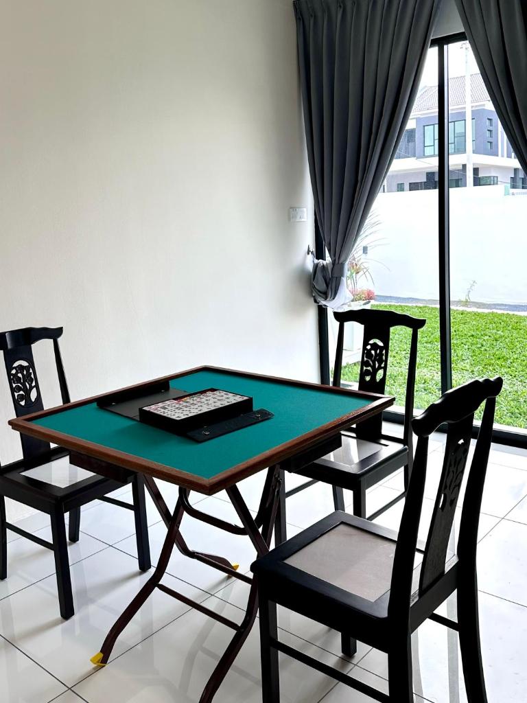 Peak Homestay@Ipoh Perak Malaysia 10-14Pax 5R/6B photo 3