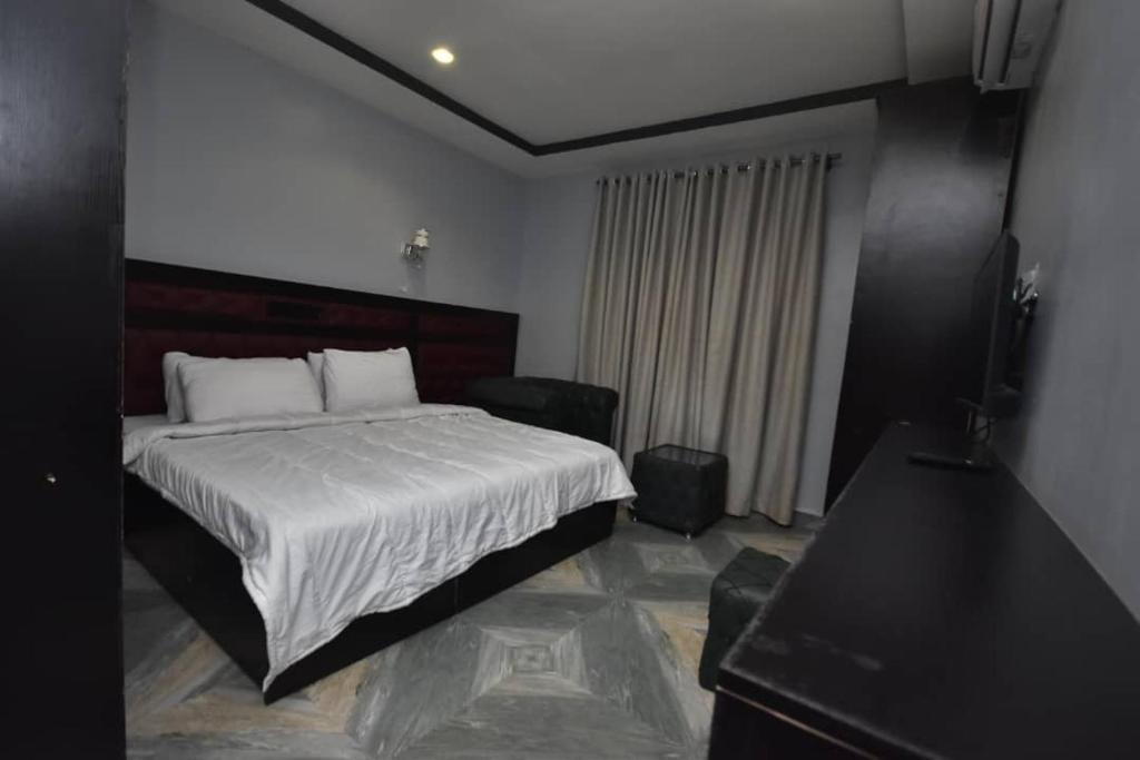 La Vista Imperial Hotel photo 2