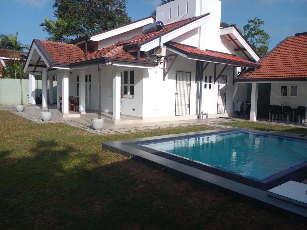 Villa Dario - Wennappuwa photo 3