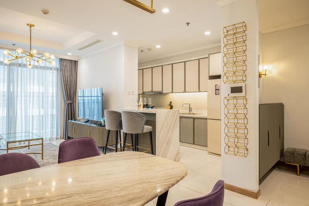 DAISY APARTMENT 2&3 BEDROOMS - Vinhomes Serviced Apartment Luxhome