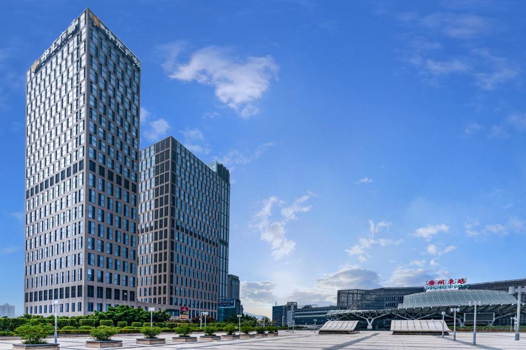 Poly Pivot International Aparthotel Linhexi Branch- Guangzhou East Railway Station photo 1