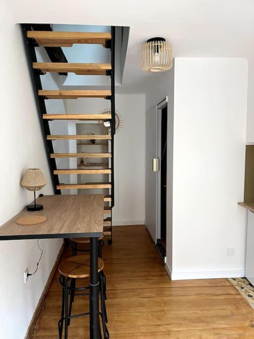 Maisonnette dans vieux village photo 3