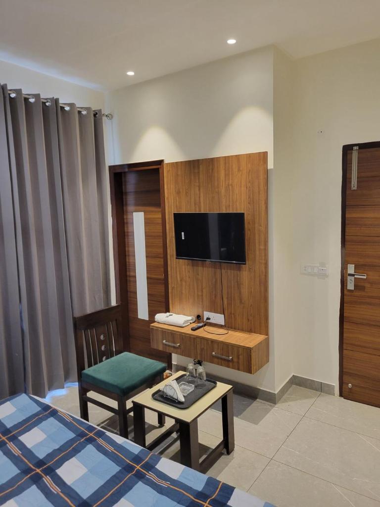 GURU GUEST HOUSE -- Green Velly LPU photo 3