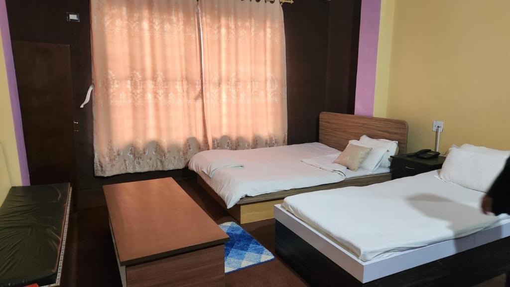 Holiday Inn photo 4