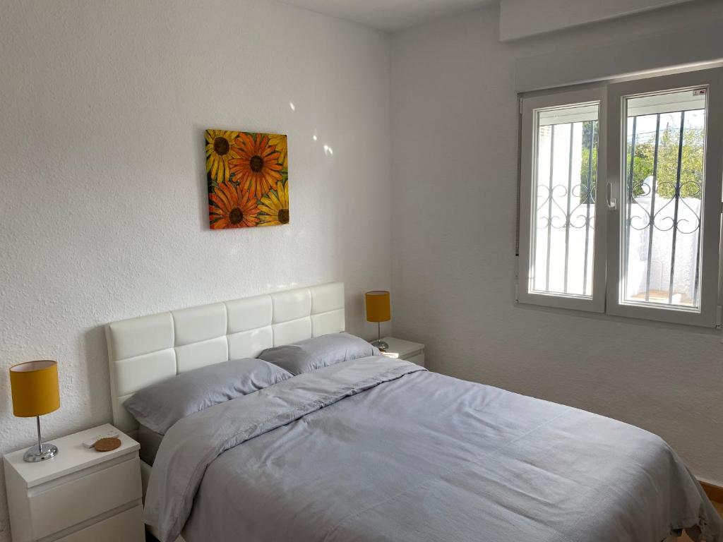 Modern and airy holiday home photo 1