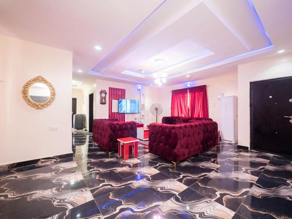 DULCE HOMES 2 BEDROOM FURNISHED SHORT LET photo 1