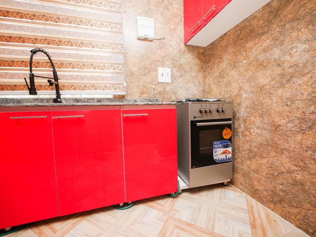 DULCE HOMES 2 BEDROOM FURNISHED SHORT LET photo 4