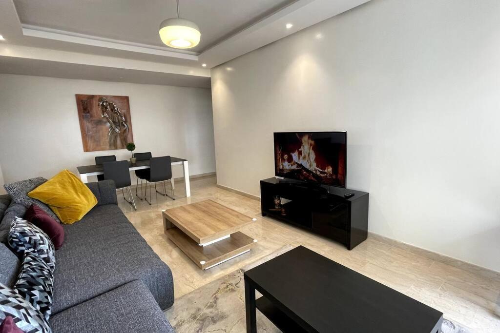 Appartement de prestige à coté de l'aéroport m5 photo 1
