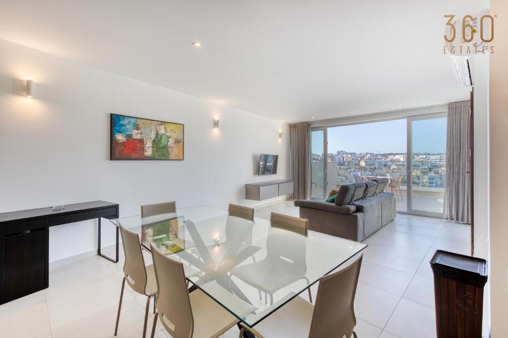 Modern 3BR home with Stunning Marina View in Pieta by 360 Estates photo 4