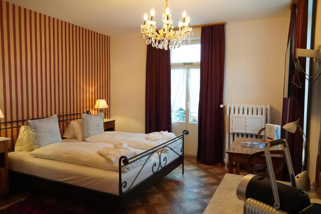Carlton-Europe Vintage Adults Hotel photo 4