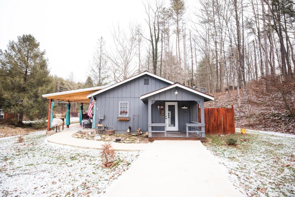 Bear Creek Cottage photo 2