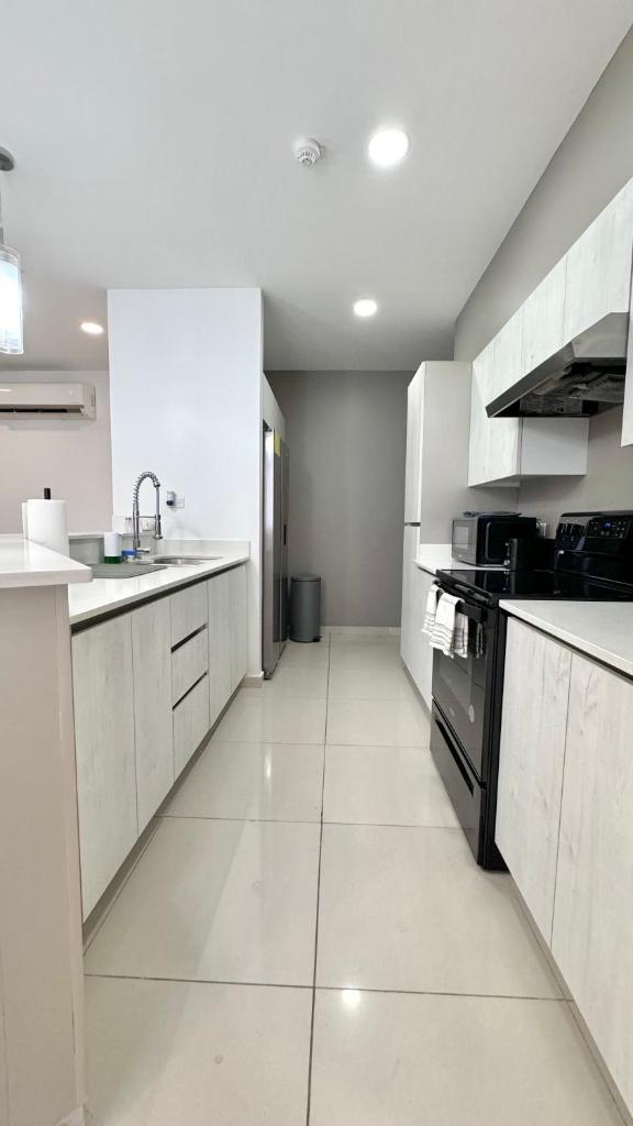 Stylish Condo In Tribeca photo 3