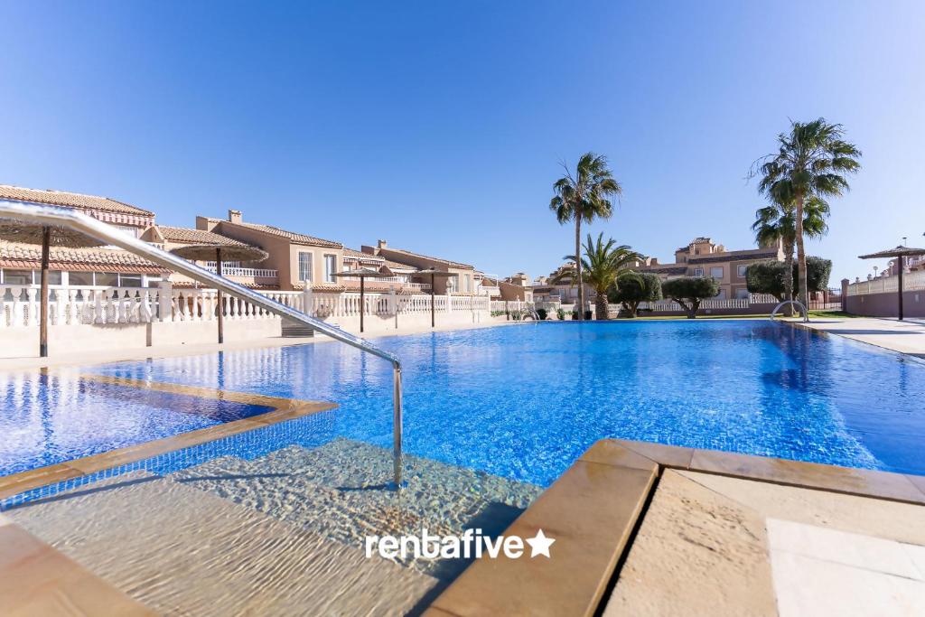 rentafive Piscina Reformado Gran Alacant
