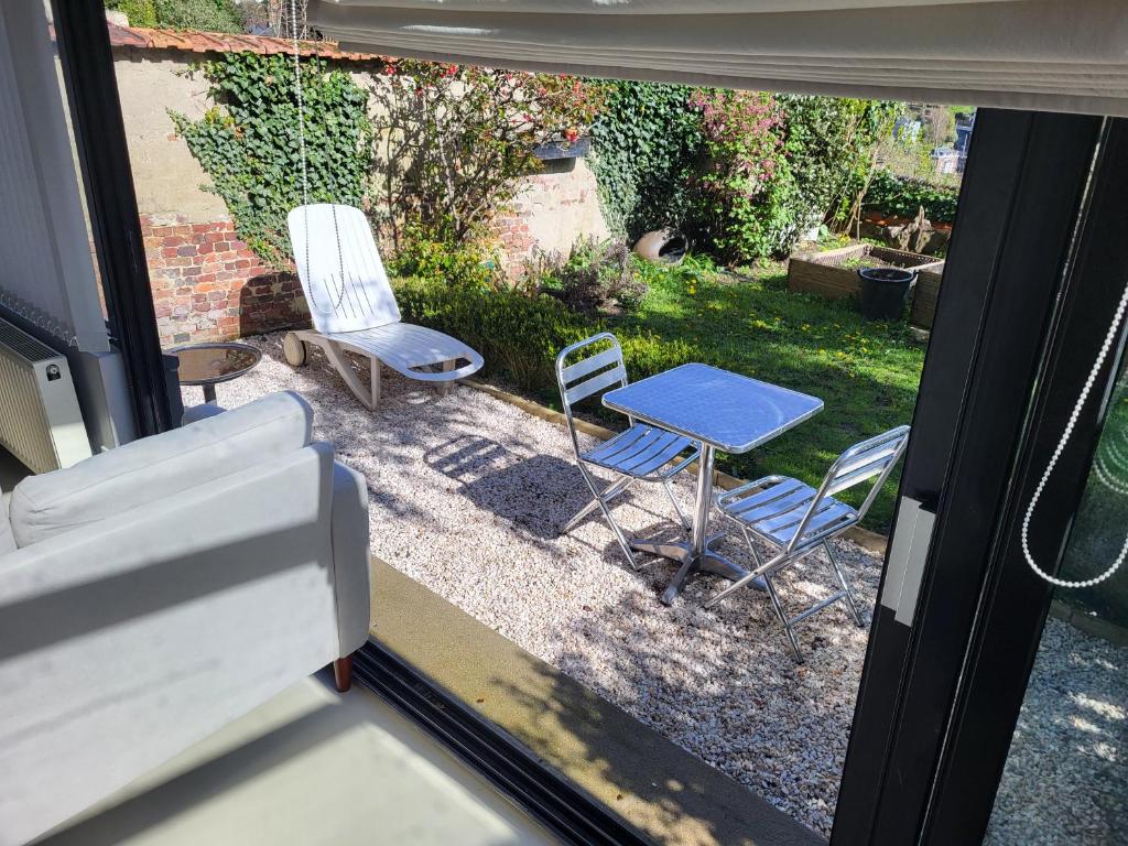 Appartement de charme et jardin photo 1