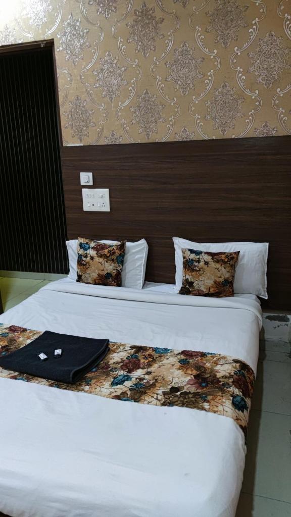 Swastik Vatika photo 1