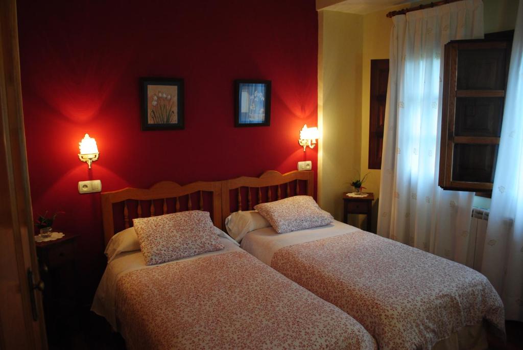 Astur Regal photo 1