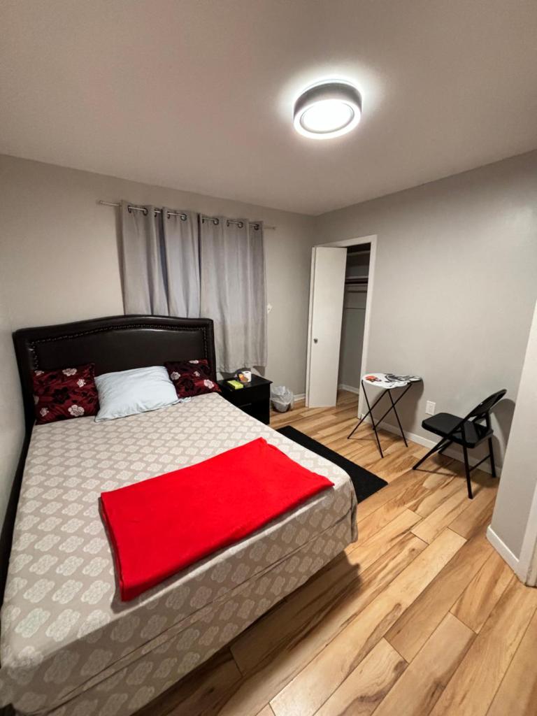 A very neat private room for one person only