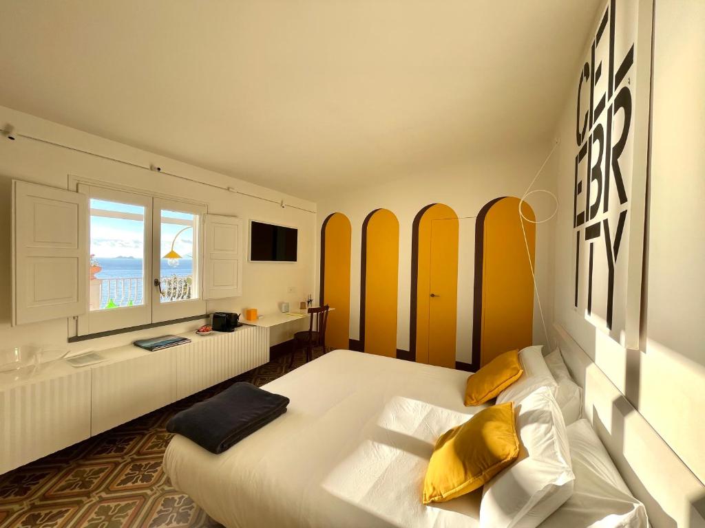 Celebrity Suite - Big Terrace on the Sea, Salerno