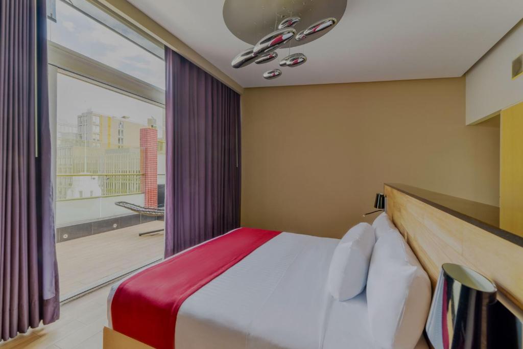 City Express by Marriott Ciudad De Mexico Alameda - Tap to explore photos