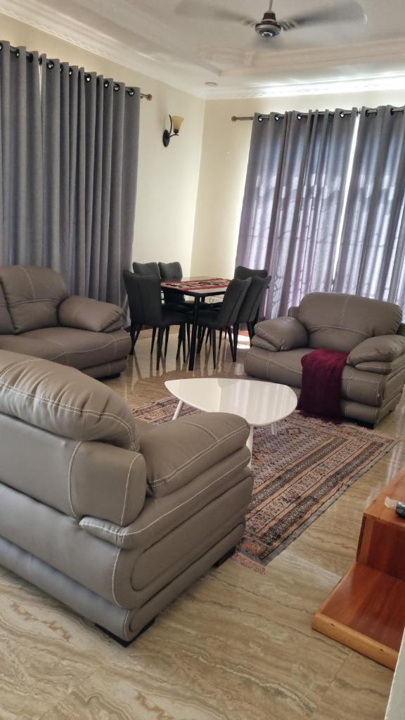 Ellyz Home Stay photo 2