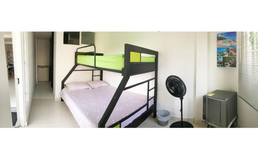 Rest 2 photo 1