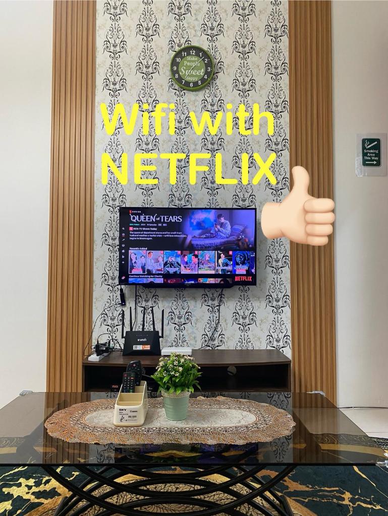 SYA HONEY HOMESTAY with NETFLIX photo 3