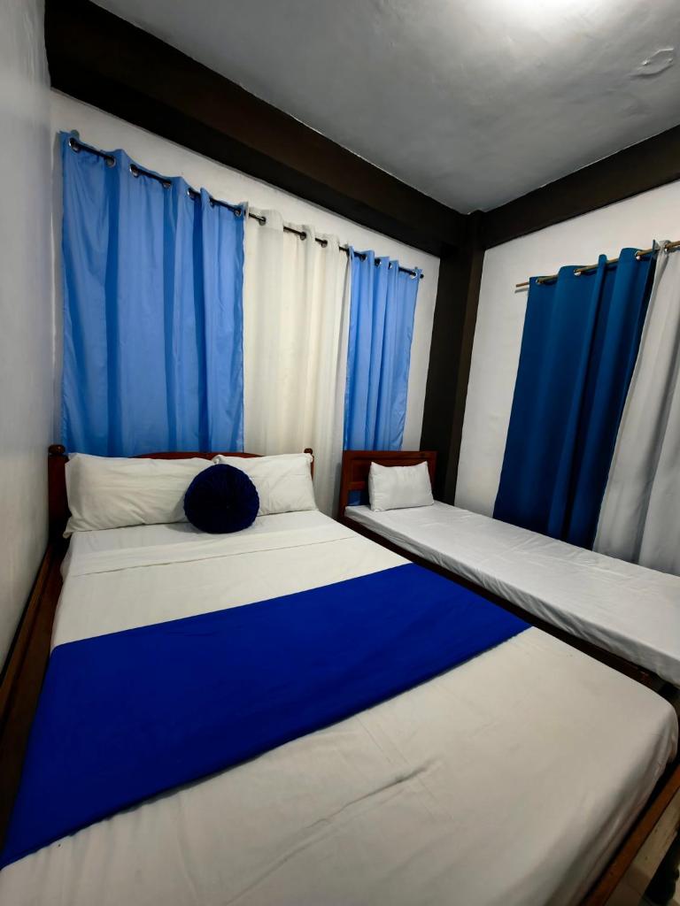 DGA Traveler's Inn photo 1