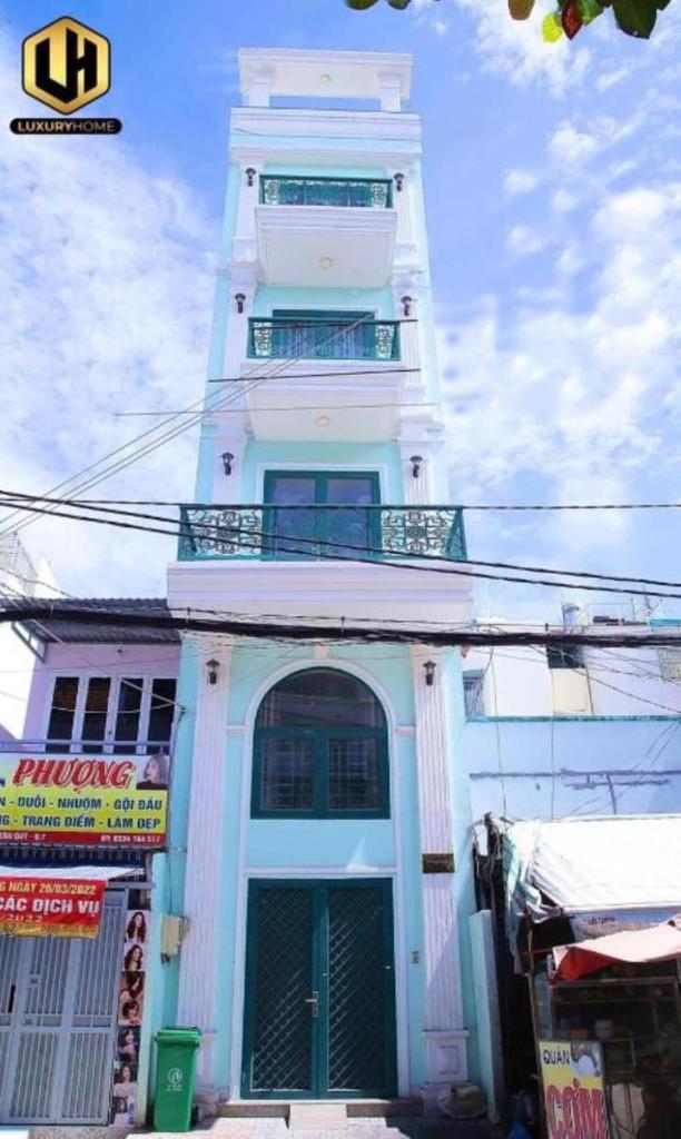 Luxury Home Sai Gon 3