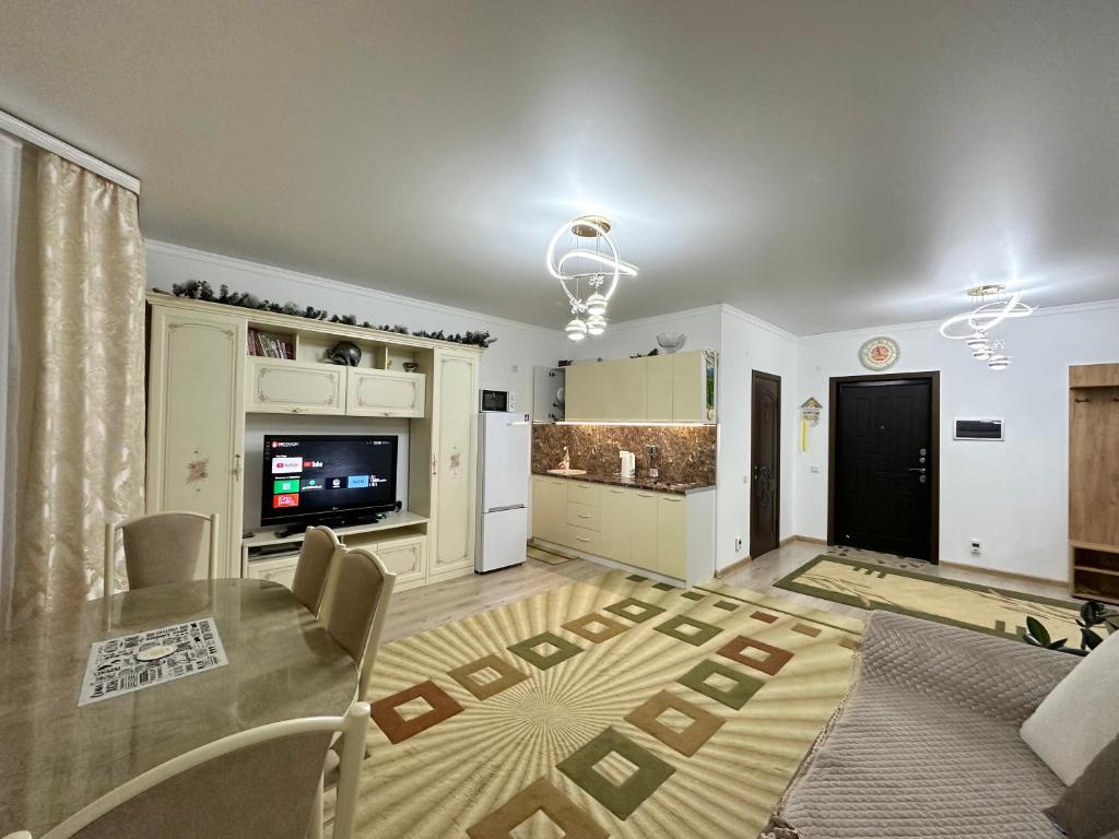 Raduga West "Pearl" Apartment