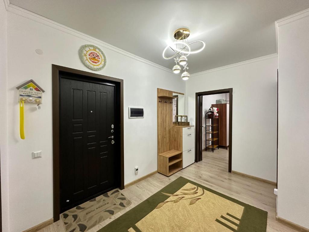 Raduga West "Pearl" Apartment photo 3