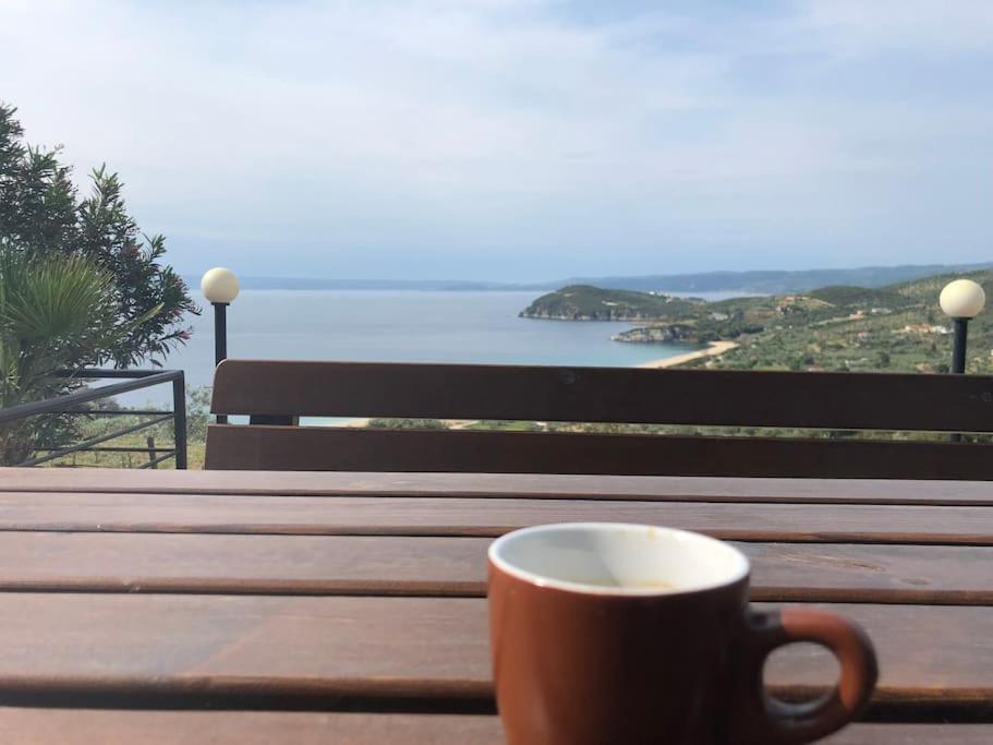 Lovely comfortable apartment on a hill by the sea photo 2