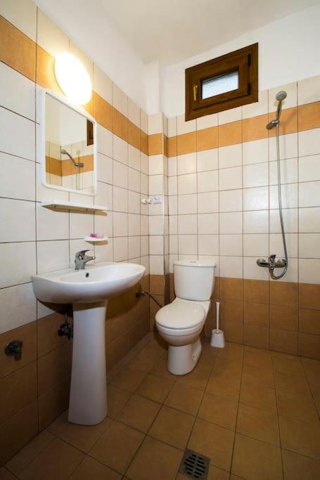 Lovely comfortable apartment on a hill by the sea photo 3