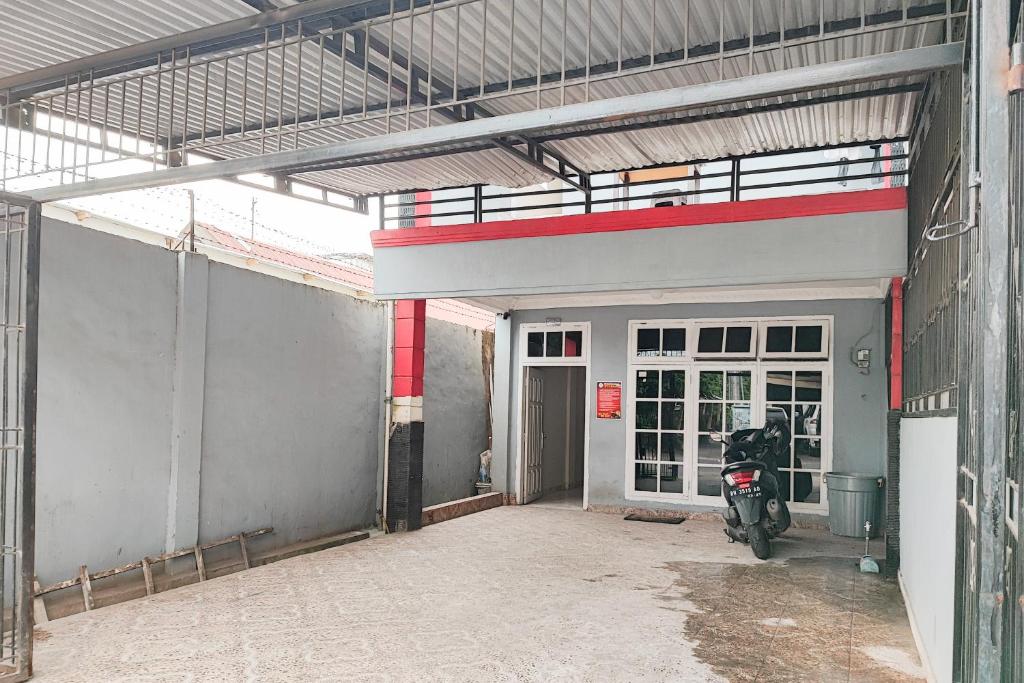 RedDoorz Syariah near Transmart Jambi photo 3