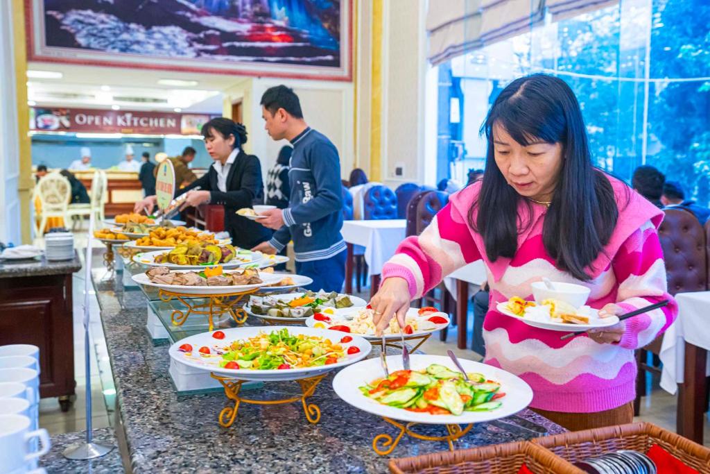 Khách Sạn Hoàng Sơn Peace