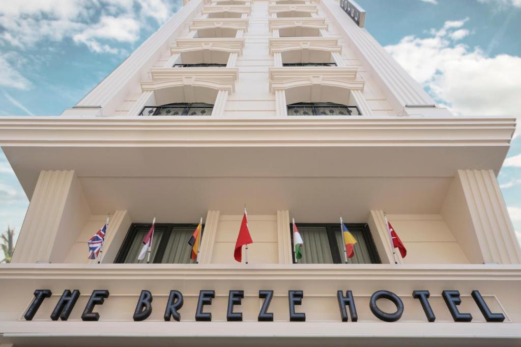 The Breeze Hotel photo 4