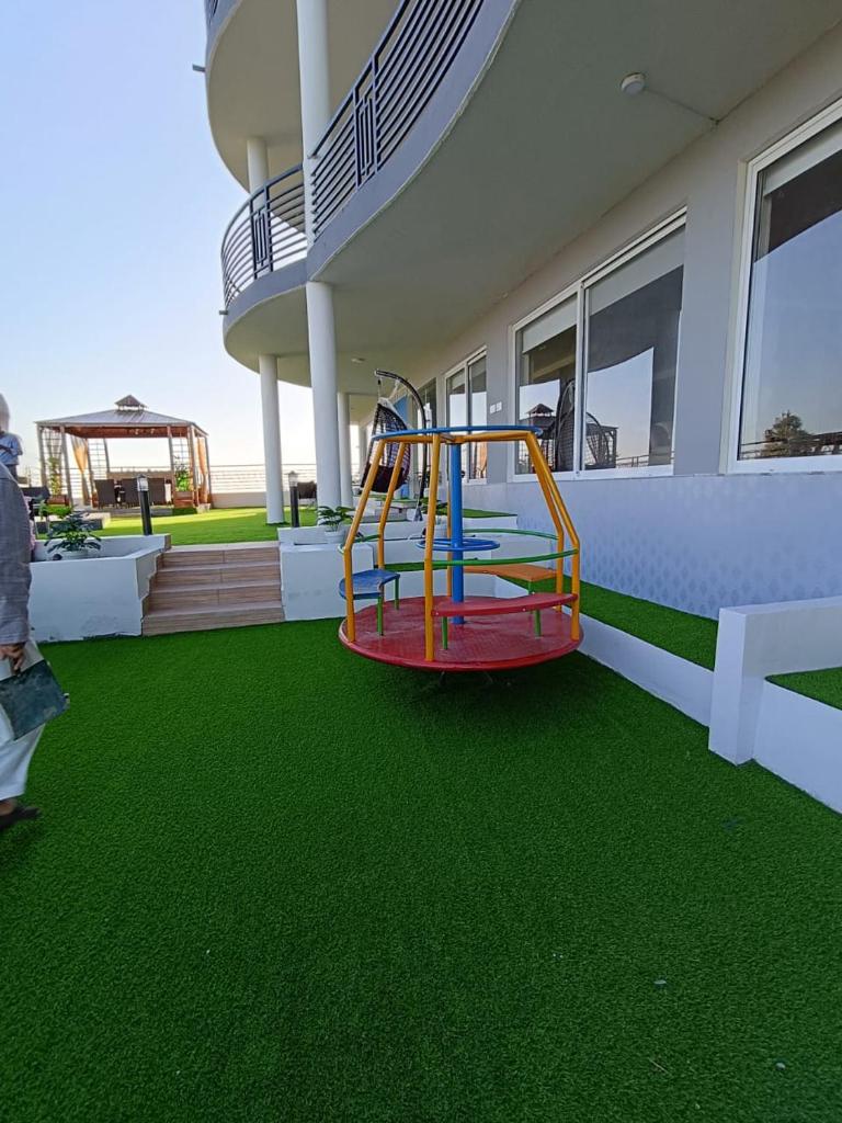 Royal Resort