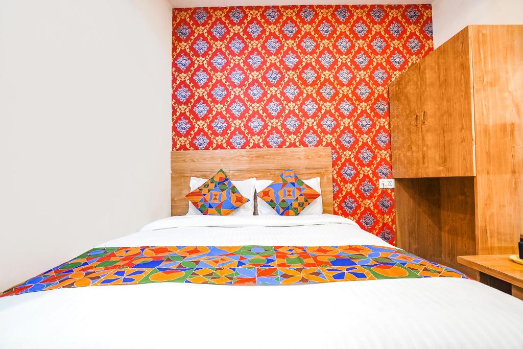 FabHotel Prime Lotus photo 1