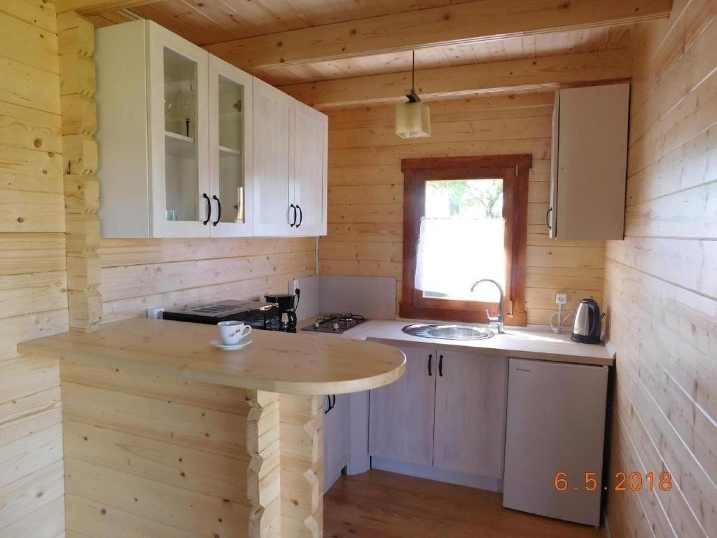 Ferienhaus in Karsibr mit Grill, Terrasse und Garten photo 3