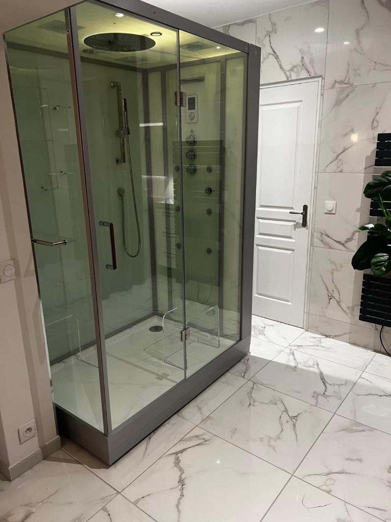 Pavillons23 Hammam Paris Disney Airport