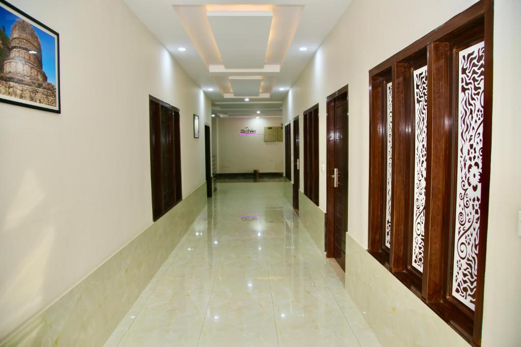 SWAT HOTEL photo 2