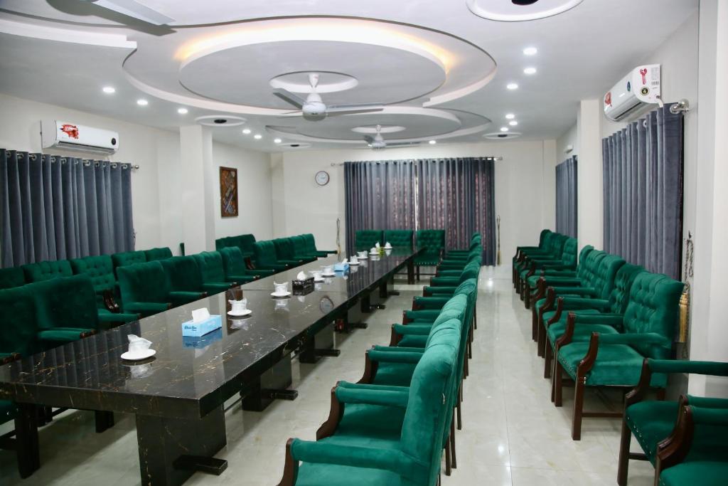 SWAT HOTEL photo 4
