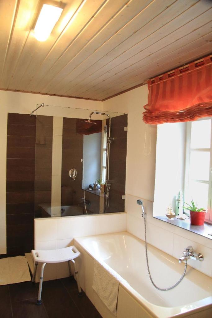 Familienfreundliche Wohnung in Rommersheim mit Großem Garten photo 2