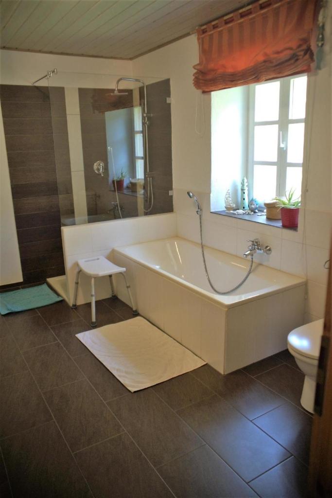 Familienfreundliche Wohnung in Rommersheim mit Großem Garten photo 4