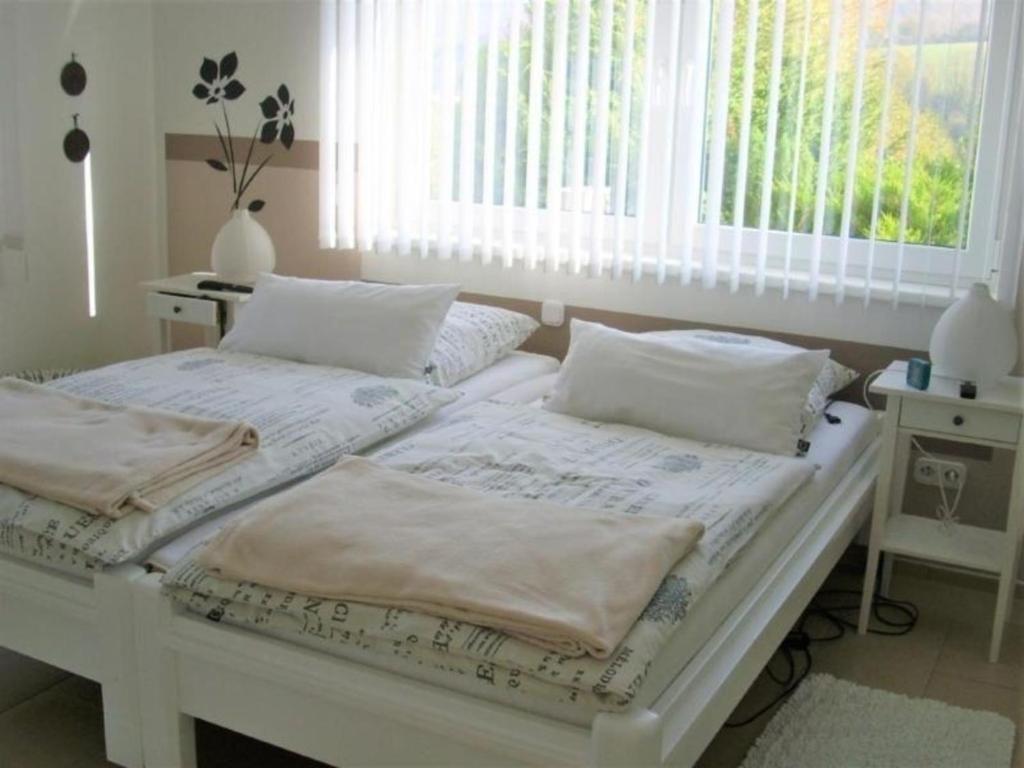 Wohnung in Trubenhausen mit Grill, Terrasse und Garten photo 3