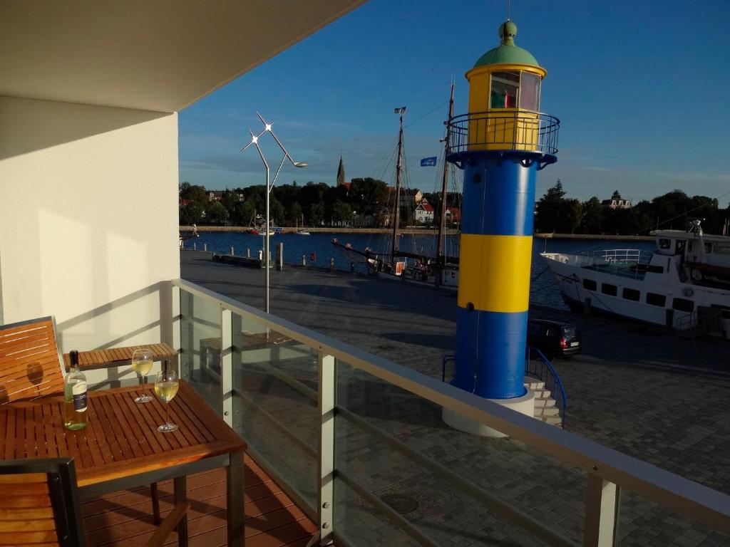 Apartmenthaus Hafenspitze Ap 10 - "Borbyblick" - Blickrichtung Hafen und offene See - a72335 photo 1