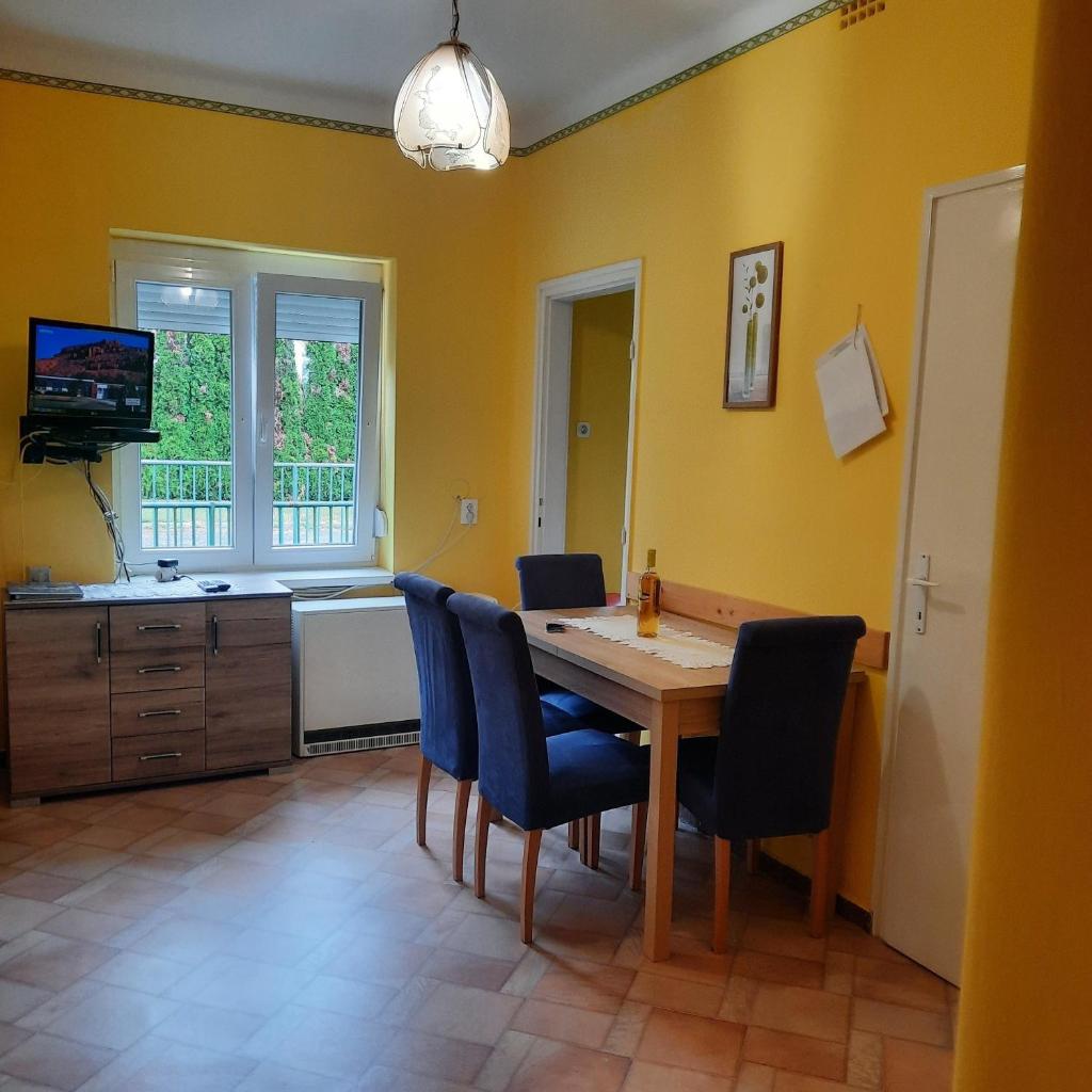Wohnung in Bükfürd mit Garten photo 4