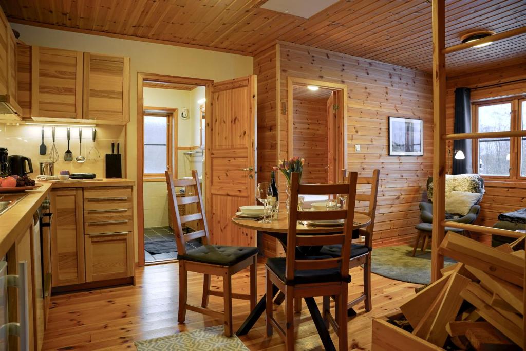Cabin Huskyfarm Innset photo 4