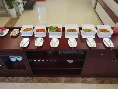 Bay Luxury - Hotel The HaNoi