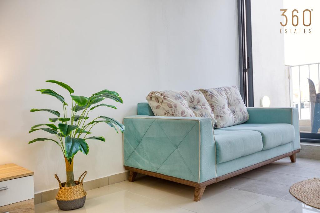 A lovely designer Apt with Balcony in St' Julians by 360 Estates photo 1